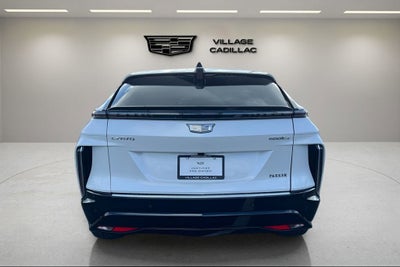 2024 Cadillac LYRIQ Luxury 2