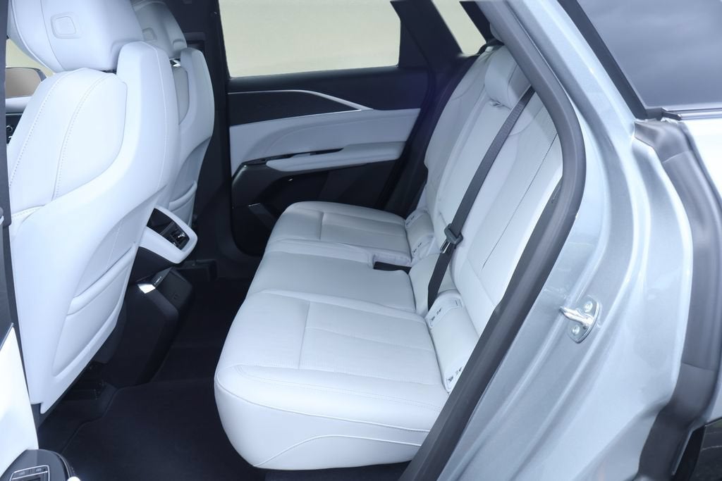 2025 Cadillac LYRIQ Sport 1