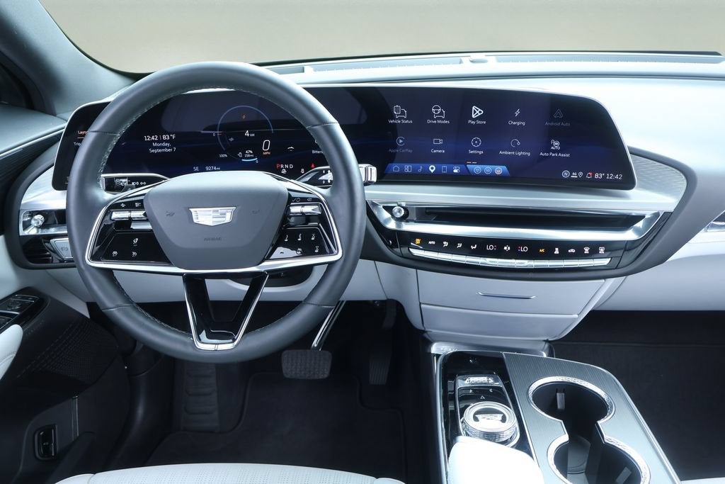 2025 Cadillac LYRIQ Sport 1