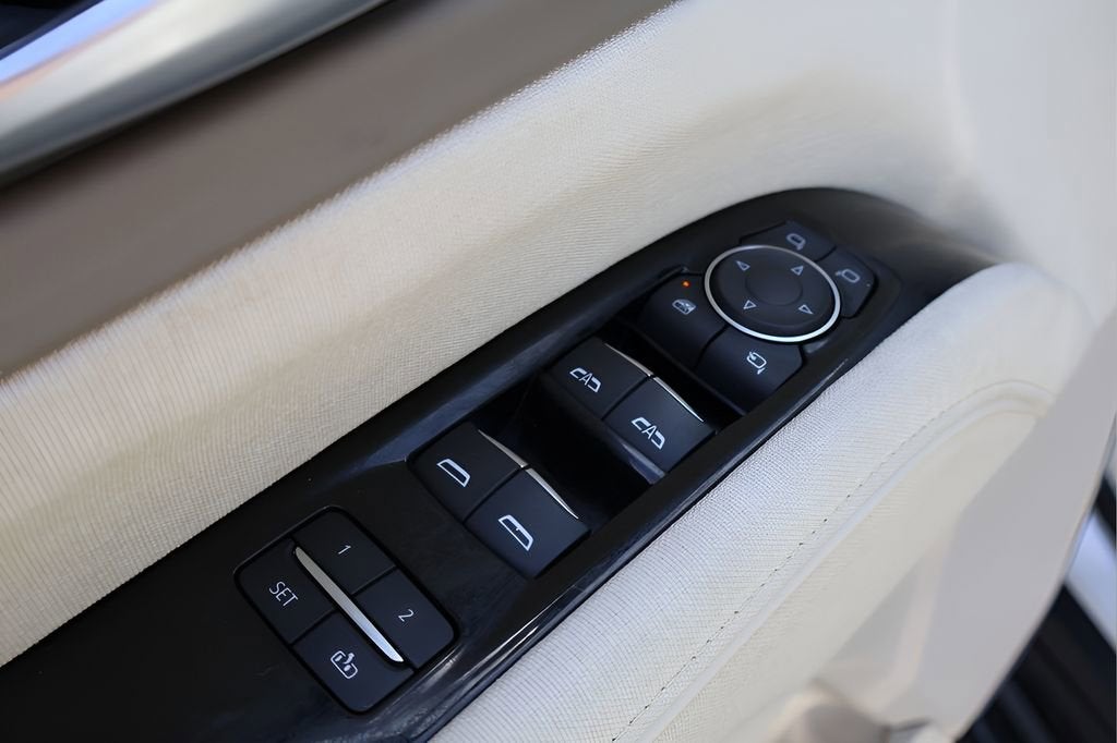 2023 Cadillac Escalade Premium Luxury Platinum