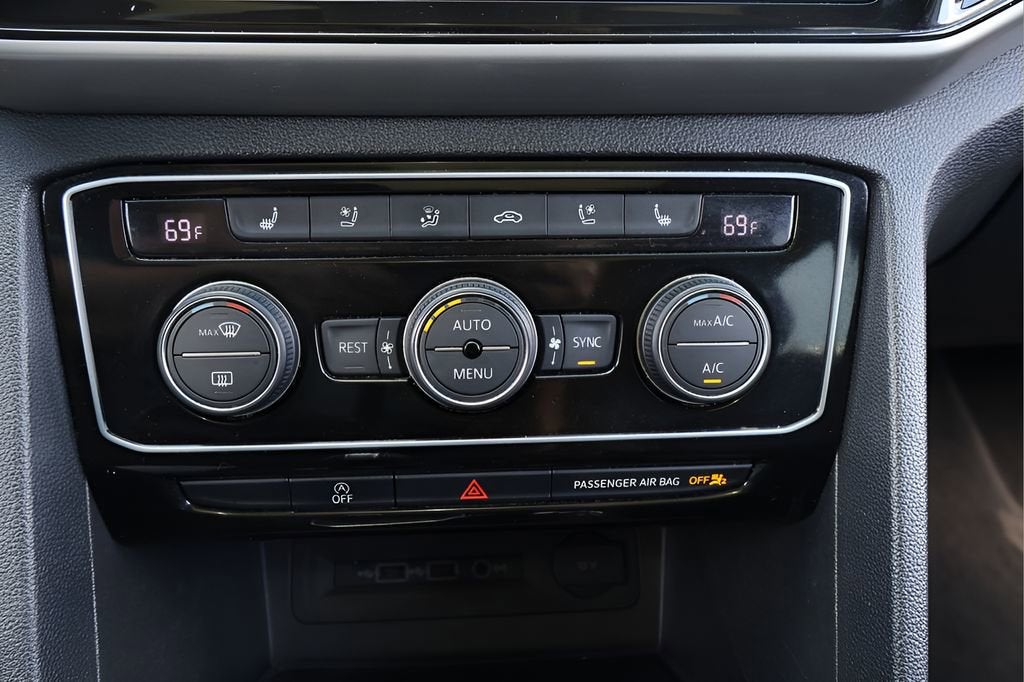 2021 Volkswagen Atlas 3.6L V6 SEL Premium