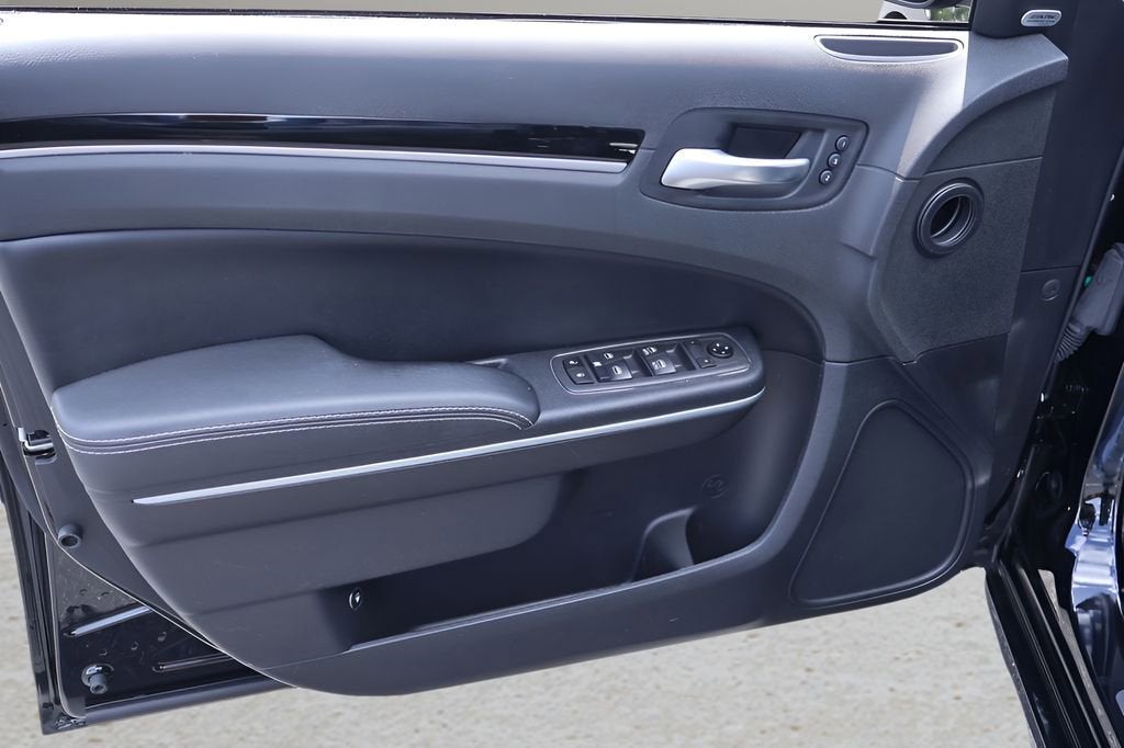 2021 Chrysler 300 300S