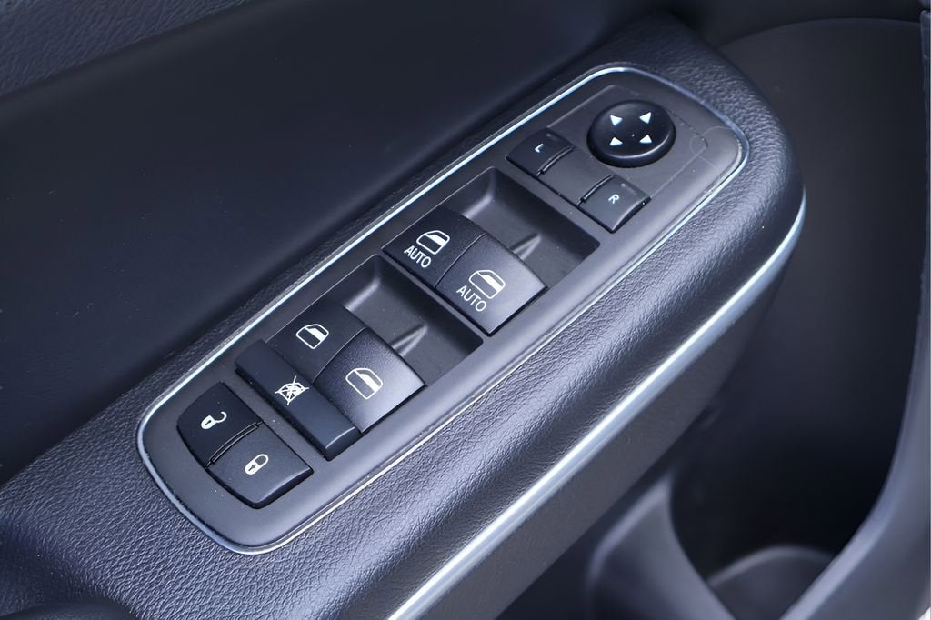 2021 Chrysler 300 300S