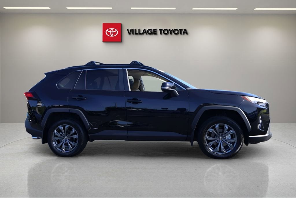 2025 Toyota RAV4 Hybrid XLE Premium
