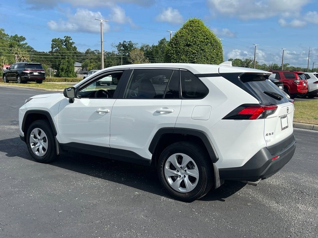 2025 Toyota RAV4 LE