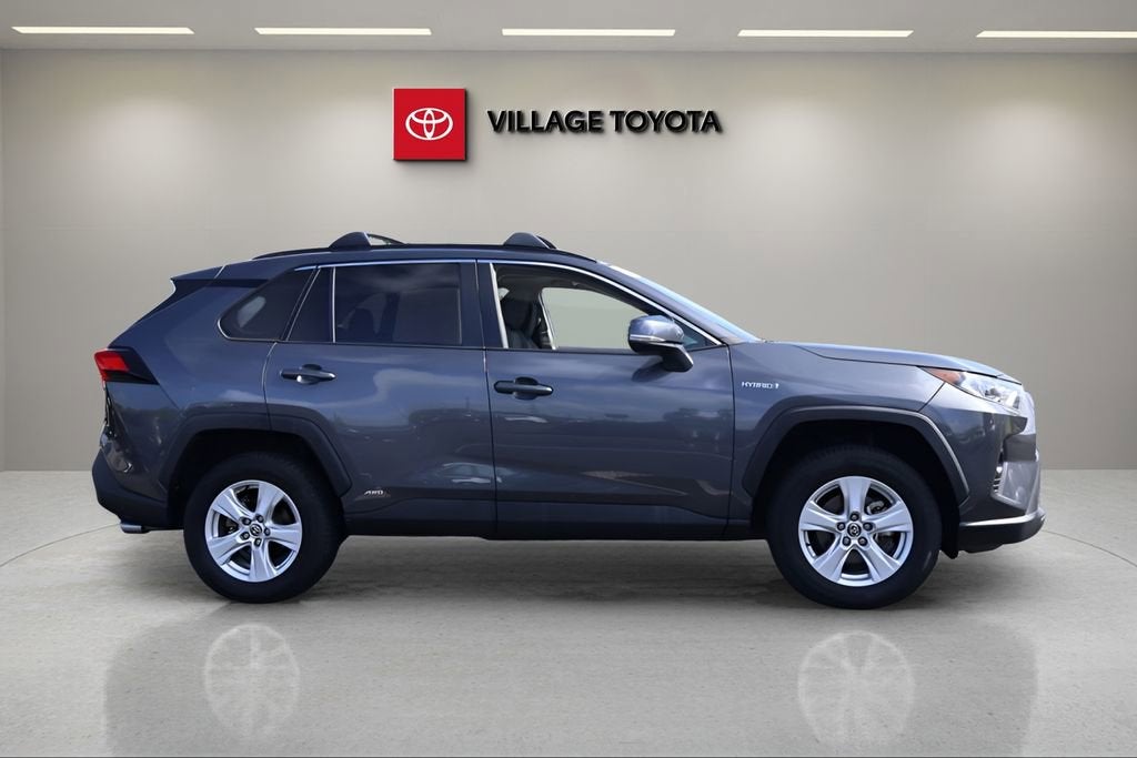 2021 Toyota RAV4 Hybrid XLE