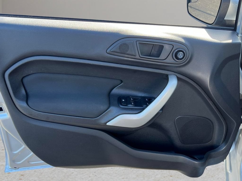 2011 Ford Fiesta SES