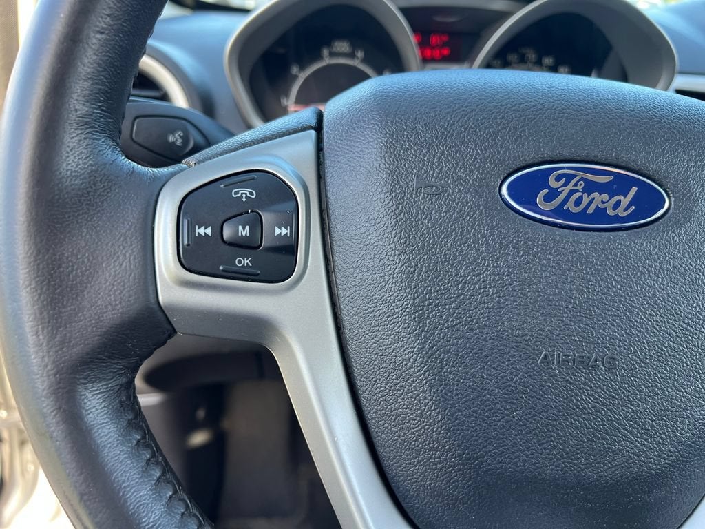 2011 Ford Fiesta SES