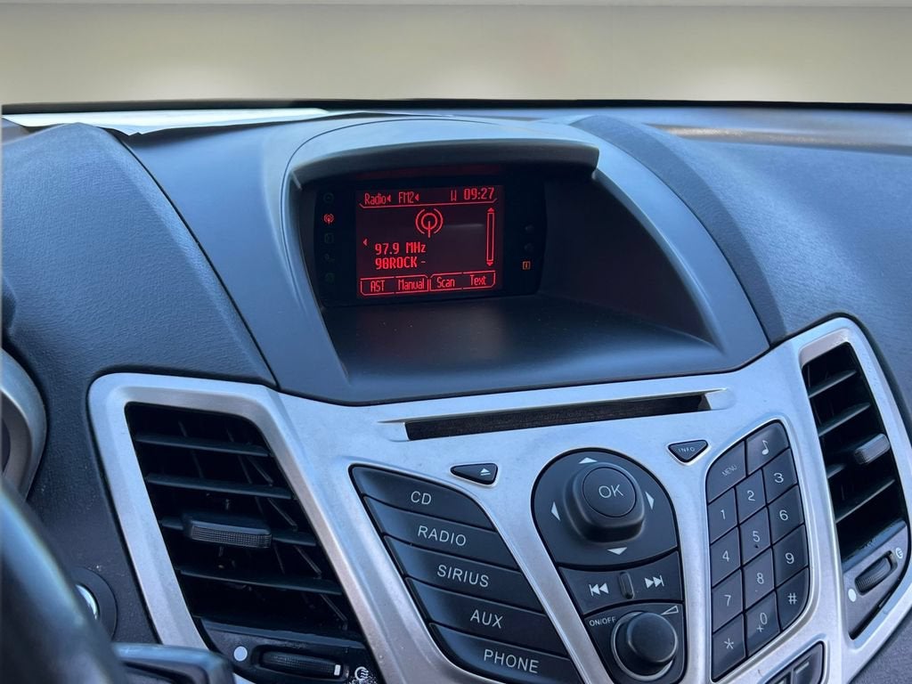 2011 Ford Fiesta SES
