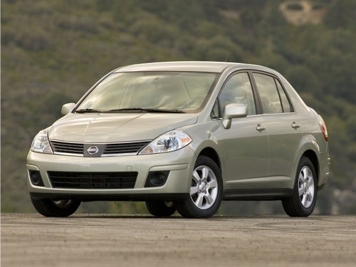 2009 Nissan Versa 1.8 S