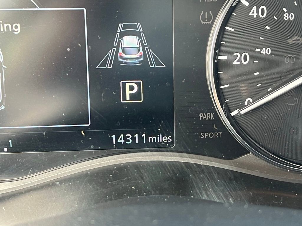 2023 Nissan Kicks SR