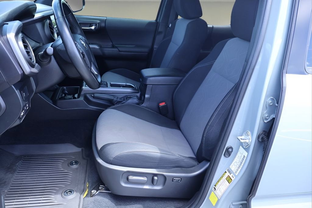 2022 Toyota Tacoma 2WD SR5