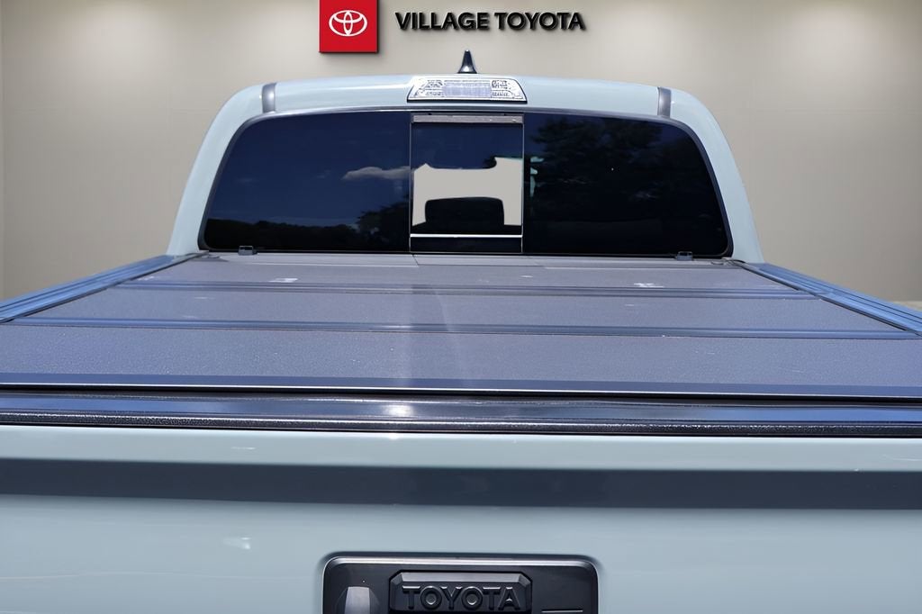 2022 Toyota Tacoma 2WD SR5