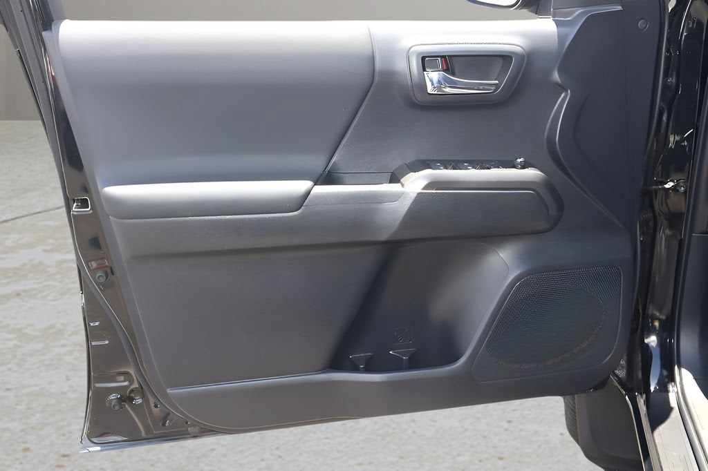 2023 Toyota Tacoma 4WD SR5