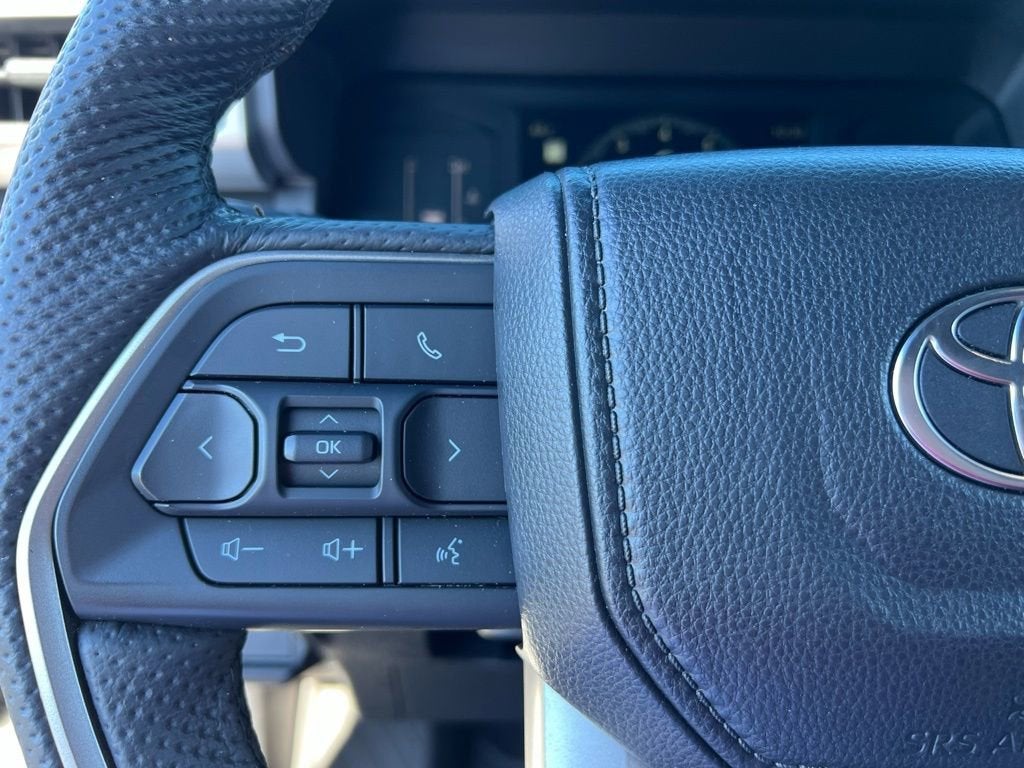 2025 Toyota Tacoma 2WD SR5