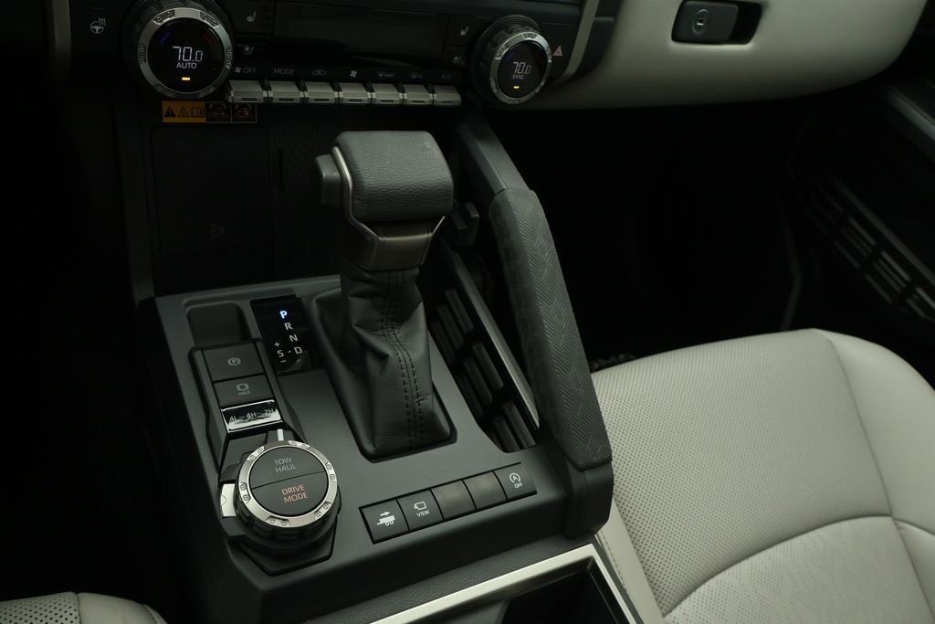 2026 Toyota Tacoma 4WD SR5