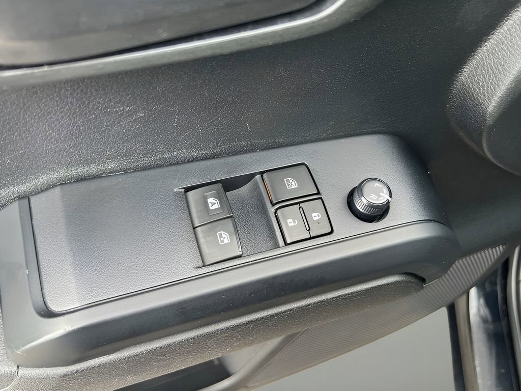 2022 Toyota Tacoma 2WD SR