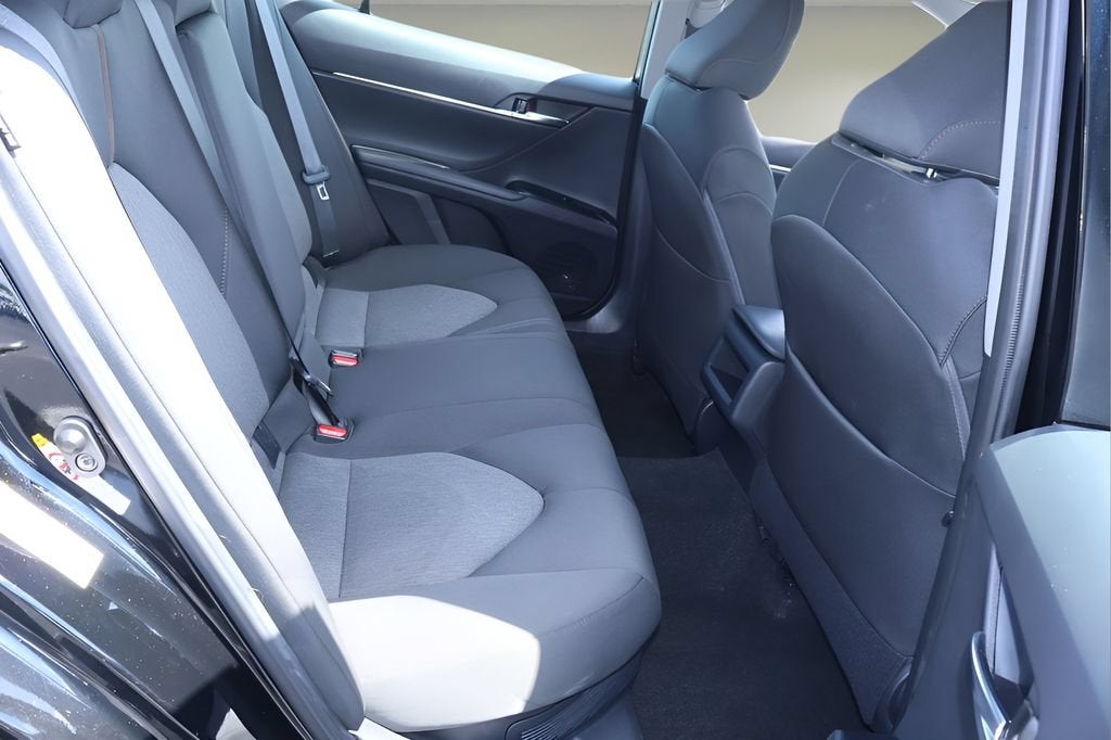 2019 Toyota Camry Hybrid LE