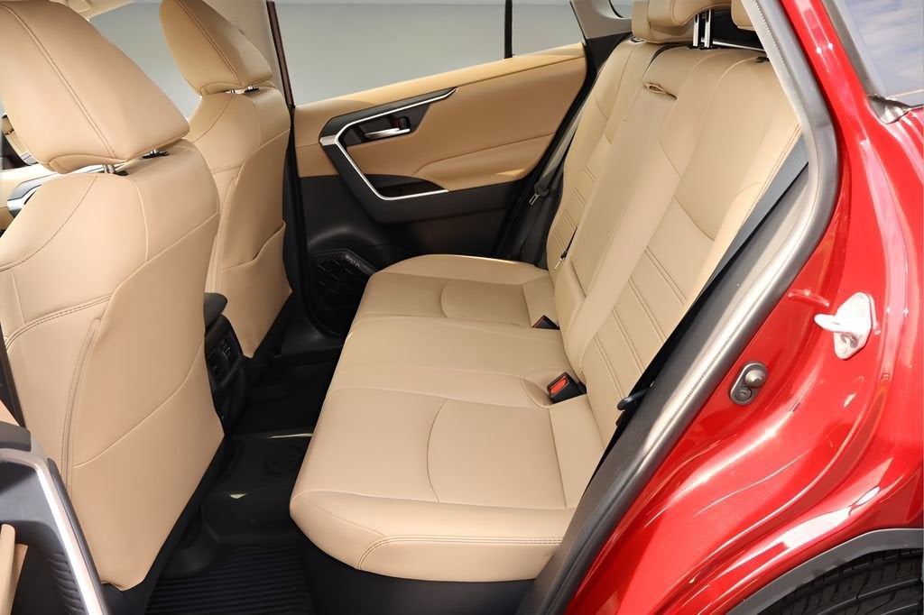 2021 Toyota RAV4 Hybrid LE