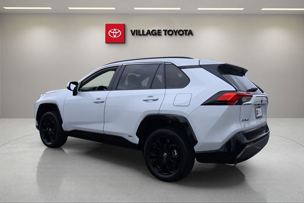 2023 Toyota RAV4 Hybrid SE