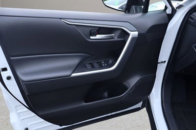 2023 Toyota RAV4 Hybrid SE