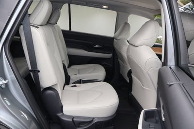 2026 Toyota Grand Highlander LE