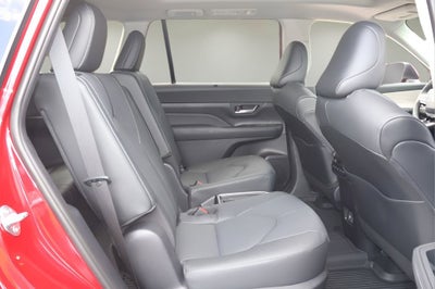 2026 Toyota Grand Highlander Hybrid LE