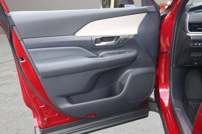 2026 Toyota Grand Highlander Hybrid LE