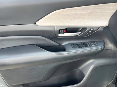2025 Toyota Grand Highlander Hybrid XLE