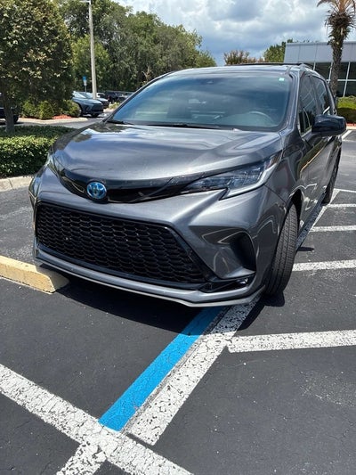 2025 Toyota Sienna XSE