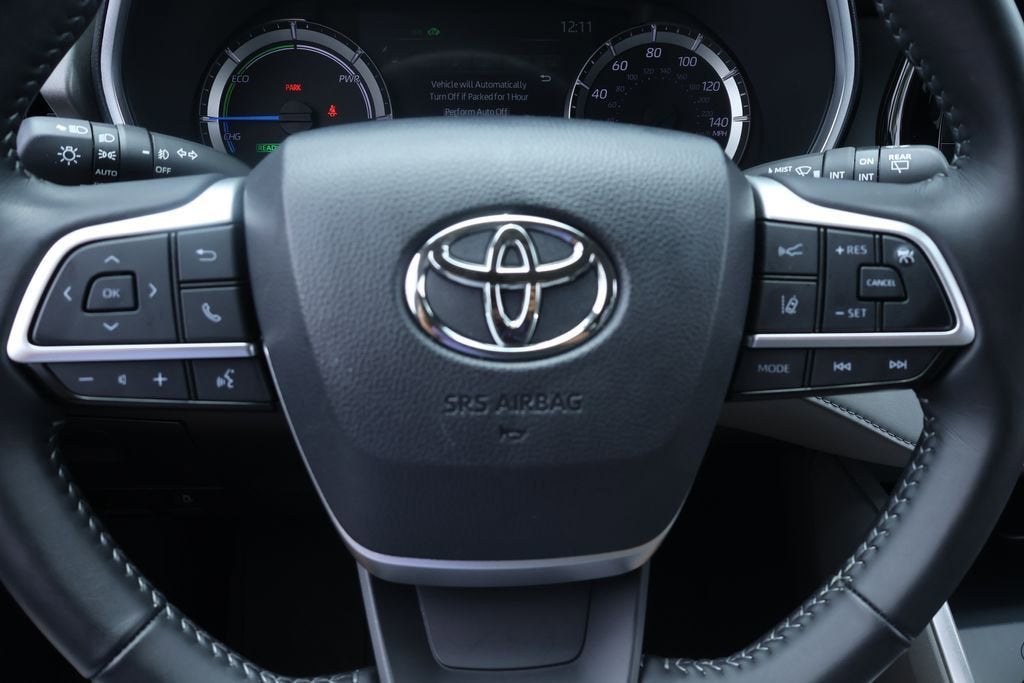 2025 Toyota Highlander Hybrid XLE