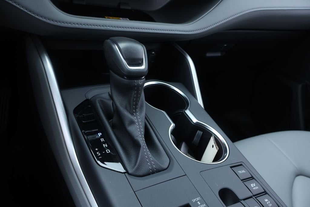 2025 Toyota Highlander Hybrid XLE
