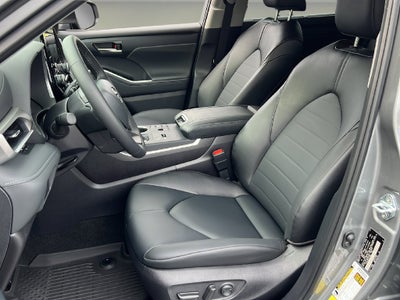 2026 Toyota Highlander Hybrid XLE