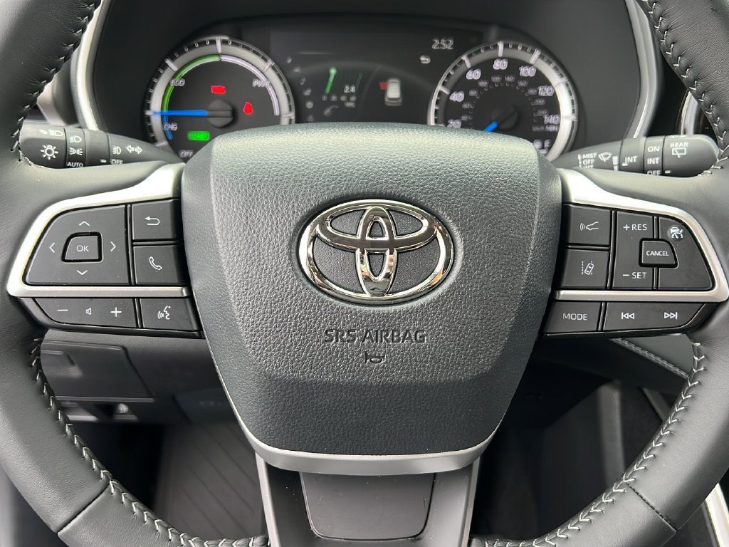 2026 Toyota Highlander Hybrid XLE