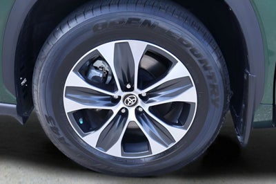 2025 Toyota Highlander Hybrid XLE