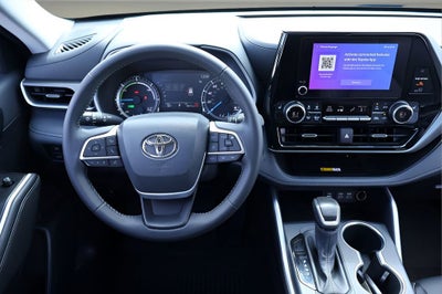 2025 Toyota Highlander Hybrid XLE