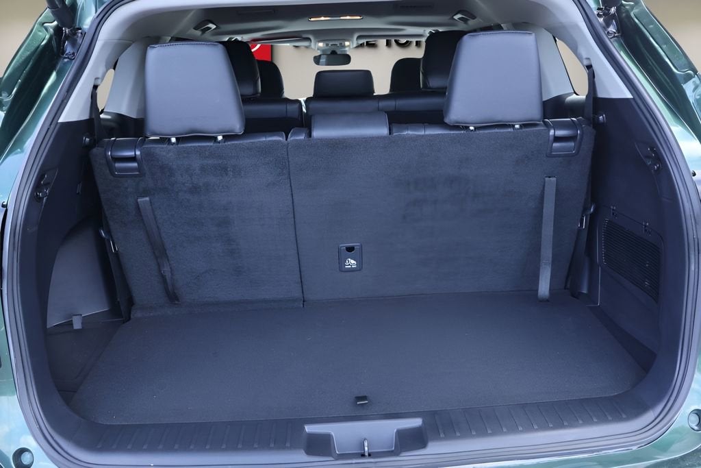 2025 Toyota Highlander Hybrid XLE