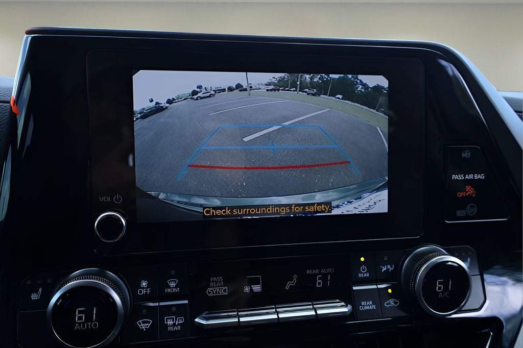 2025 Toyota Highlander Hybrid XLE