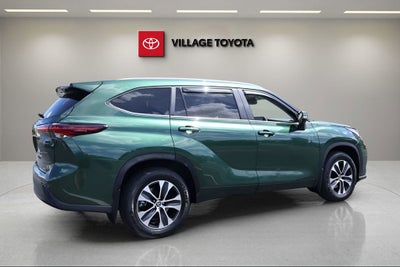 2025 Toyota Highlander Hybrid XLE