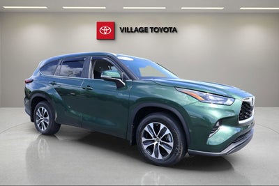 2025 Toyota Highlander Hybrid XLE