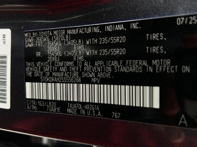 2025 Toyota Highlander LE
