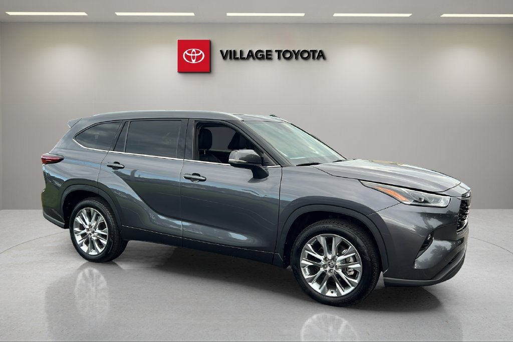 2025 Toyota Highlander LE