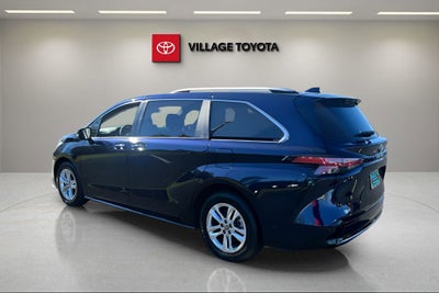 2022 Toyota Sienna Limited