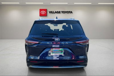 2022 Toyota Sienna Limited