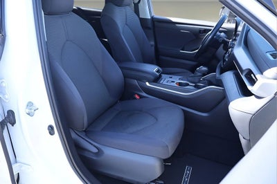 2020 Toyota Highlander LE
