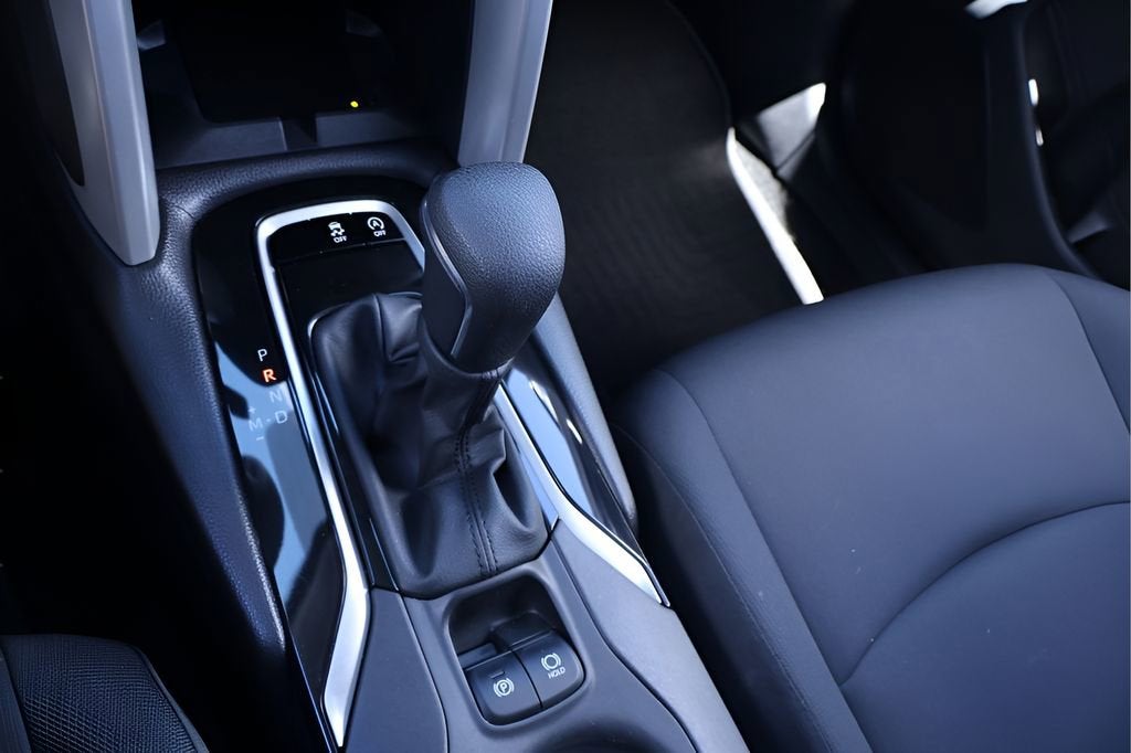 2025 Toyota Corolla Cross LE