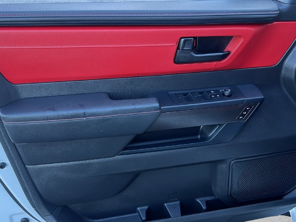 2025 Toyota Sequoia SR5