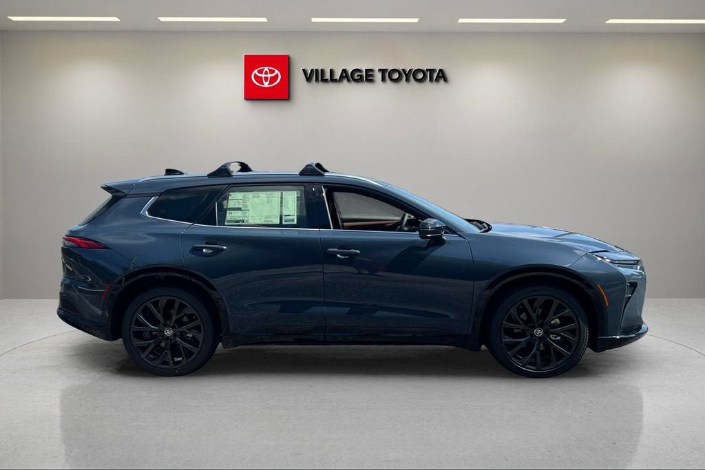 2026 Toyota Crown Signia XLE