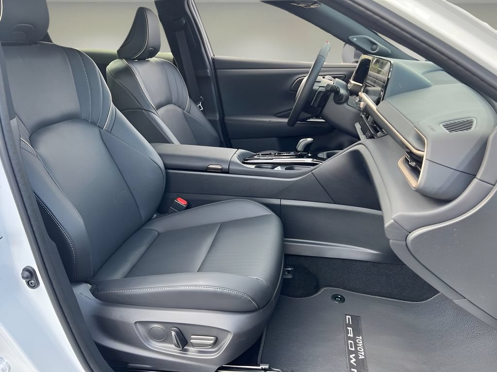 2026 Toyota Crown Signia XLE