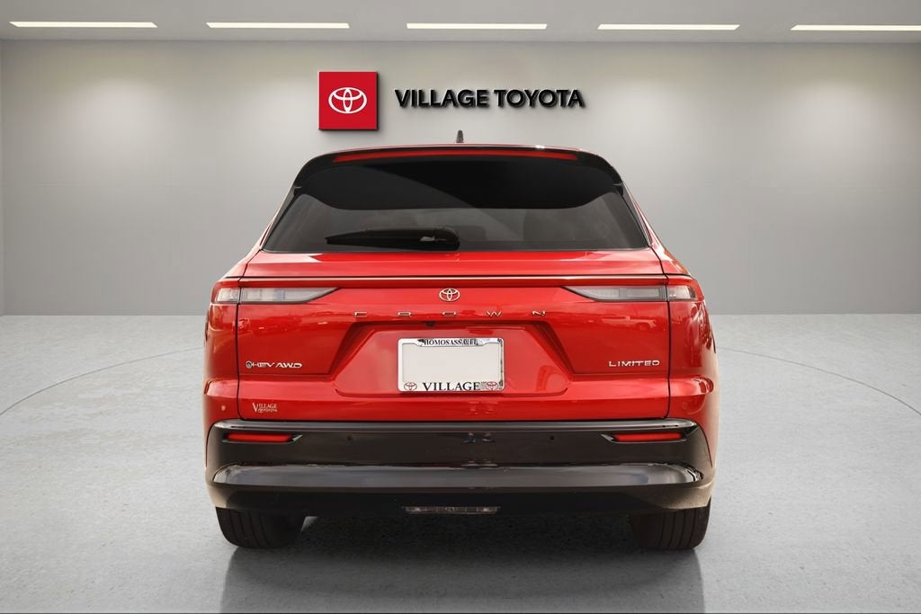 2025 Toyota Crown Signia XLE